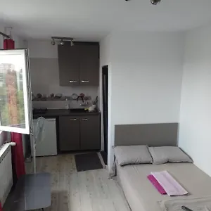 Apartament Metrou 1 Decembrie 1918, Bucureşti